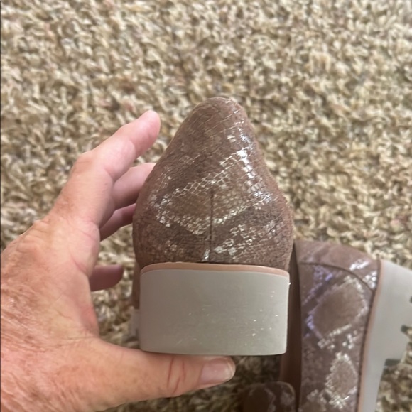 Vionic Women's Brown Loafers sz9 - Picture 4 of 4